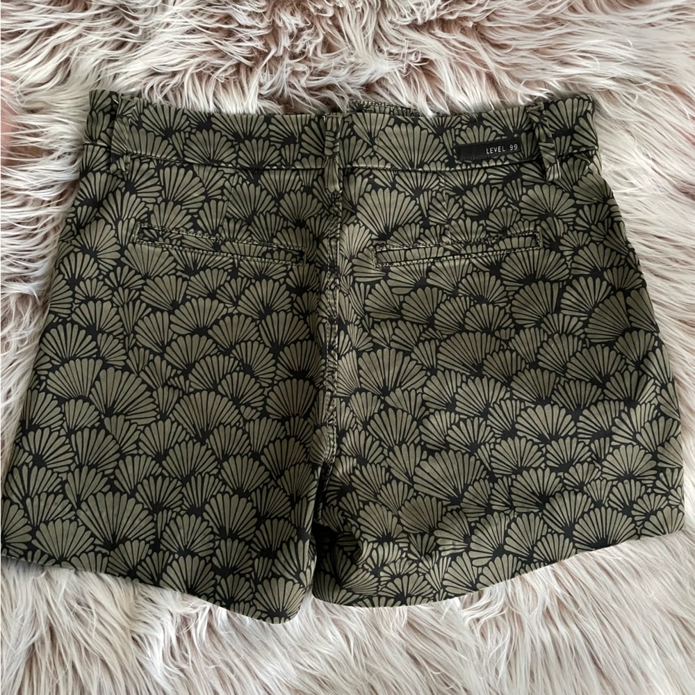 Level 99 Olive Green Seashell Patterned Shorts - image 2